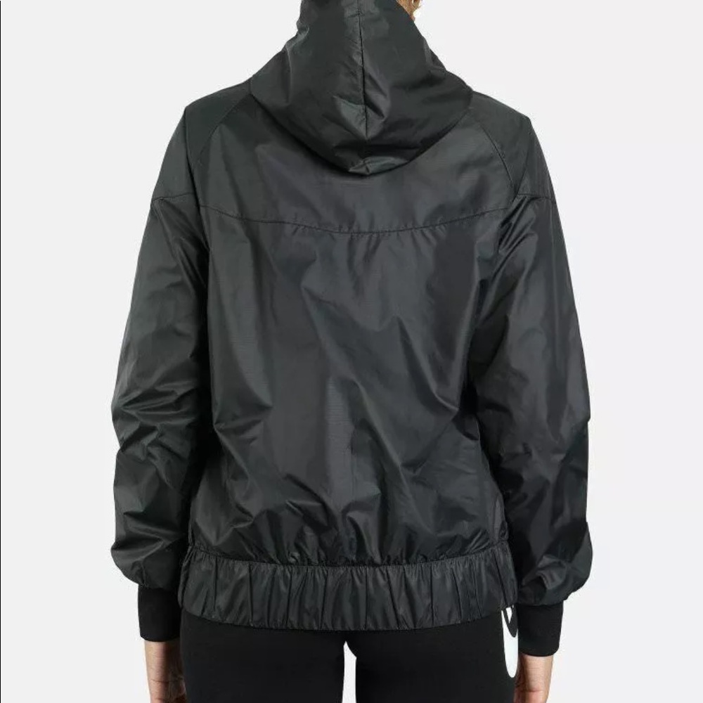 Nike Women's Sportswear Graphic Windrunner Jacket, BLACK, XS - Picture 12 of 13